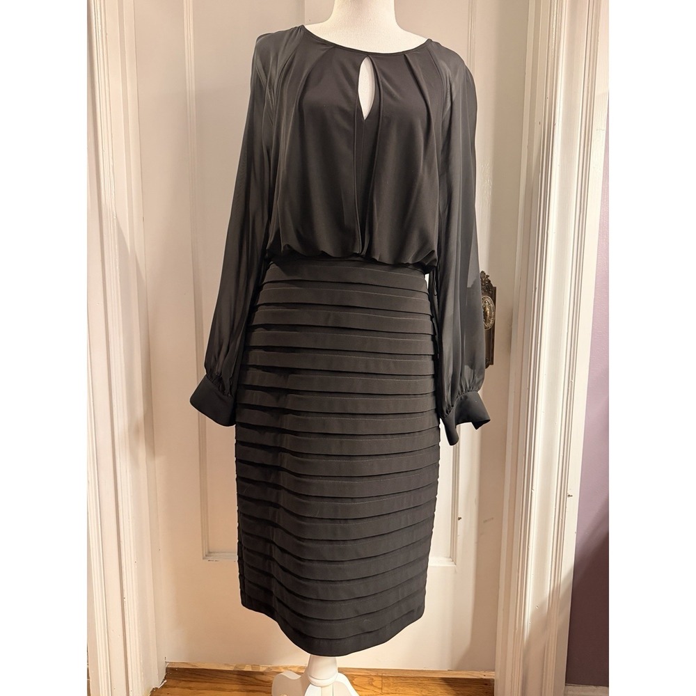 Adrianna Papell Black Cocktail Dress With‎ Sheer Sleeves Size 10